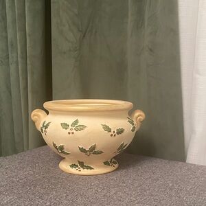 Vintage FTD Thailand Ceramic Pottery Bowl Pot or Planter Holly & Berry Accents